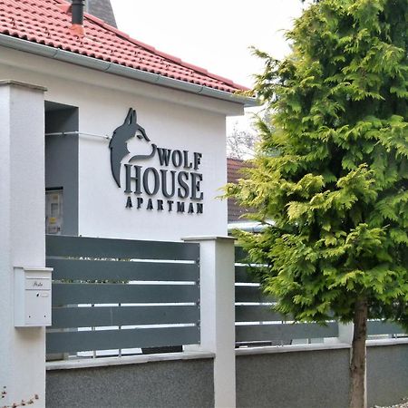 Wolf House Apartman Zalaegerszeg Exteriör bild