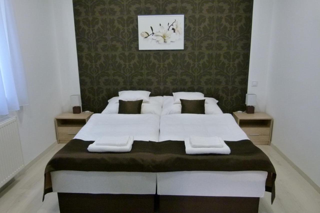 Wolf House Apartman Zalaegerszeg Exteriör bild